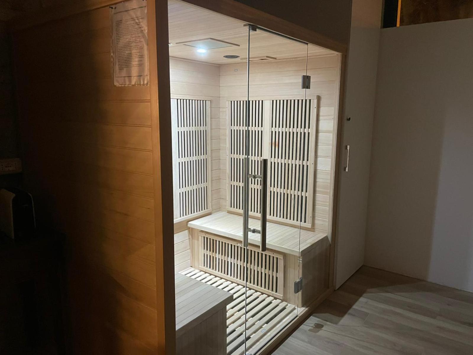 Novecento Luxury&Spa Residence 4 Stelle Montese エクステリア 写真